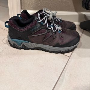 Women’s SZ 10 Merrell Hiking Boots Like New